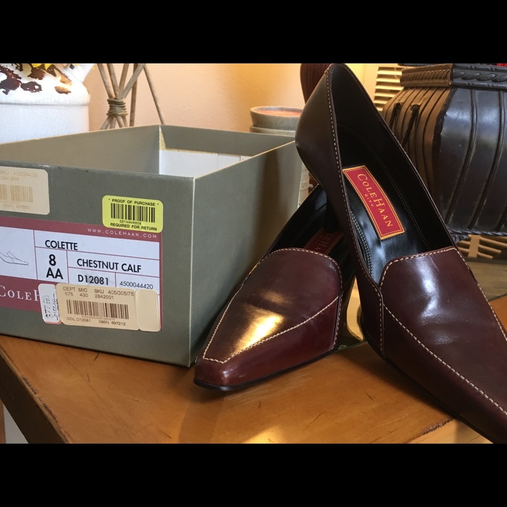 Cole Haan NIB chestnut leather 1 1/2” heel Sz 8AA